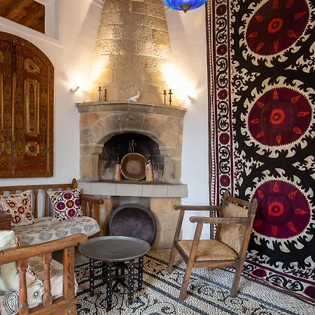 Отель Melenos Art Boutique